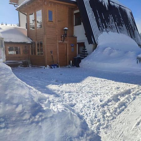 יהורינה Guest House Alpha Ski Camp מראה חיצוני תמונה
